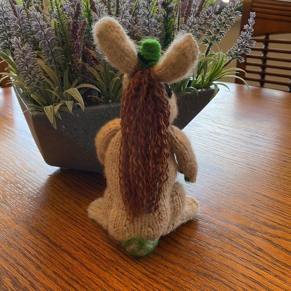 Hand crafted knit and needle felted Lucky charm shamrock bunny - Picture 11 of 14